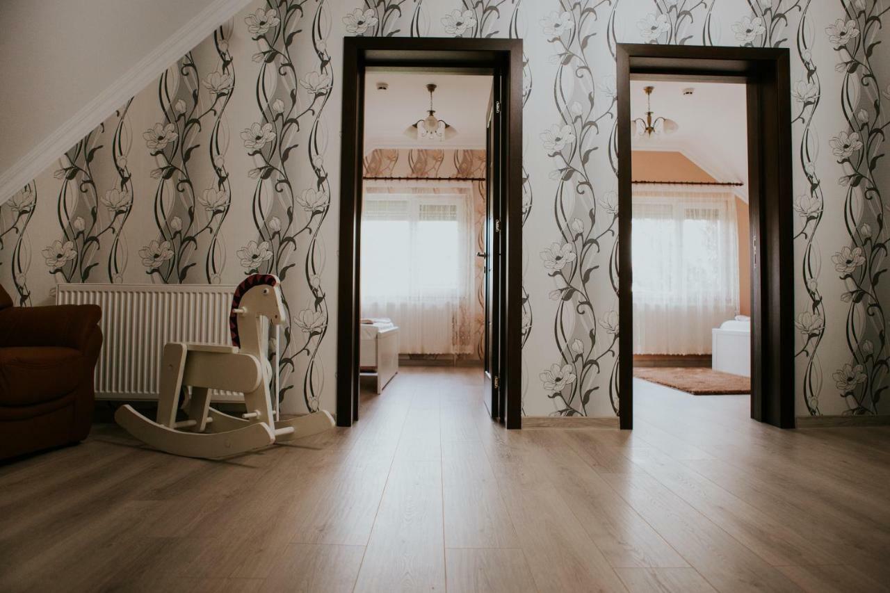Hotel-Restaurant Milenium Salonta Екстериор снимка